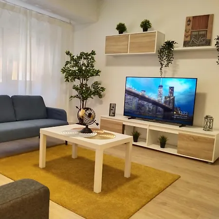 Familiar Centrico Grupo Rh-72 Apartment